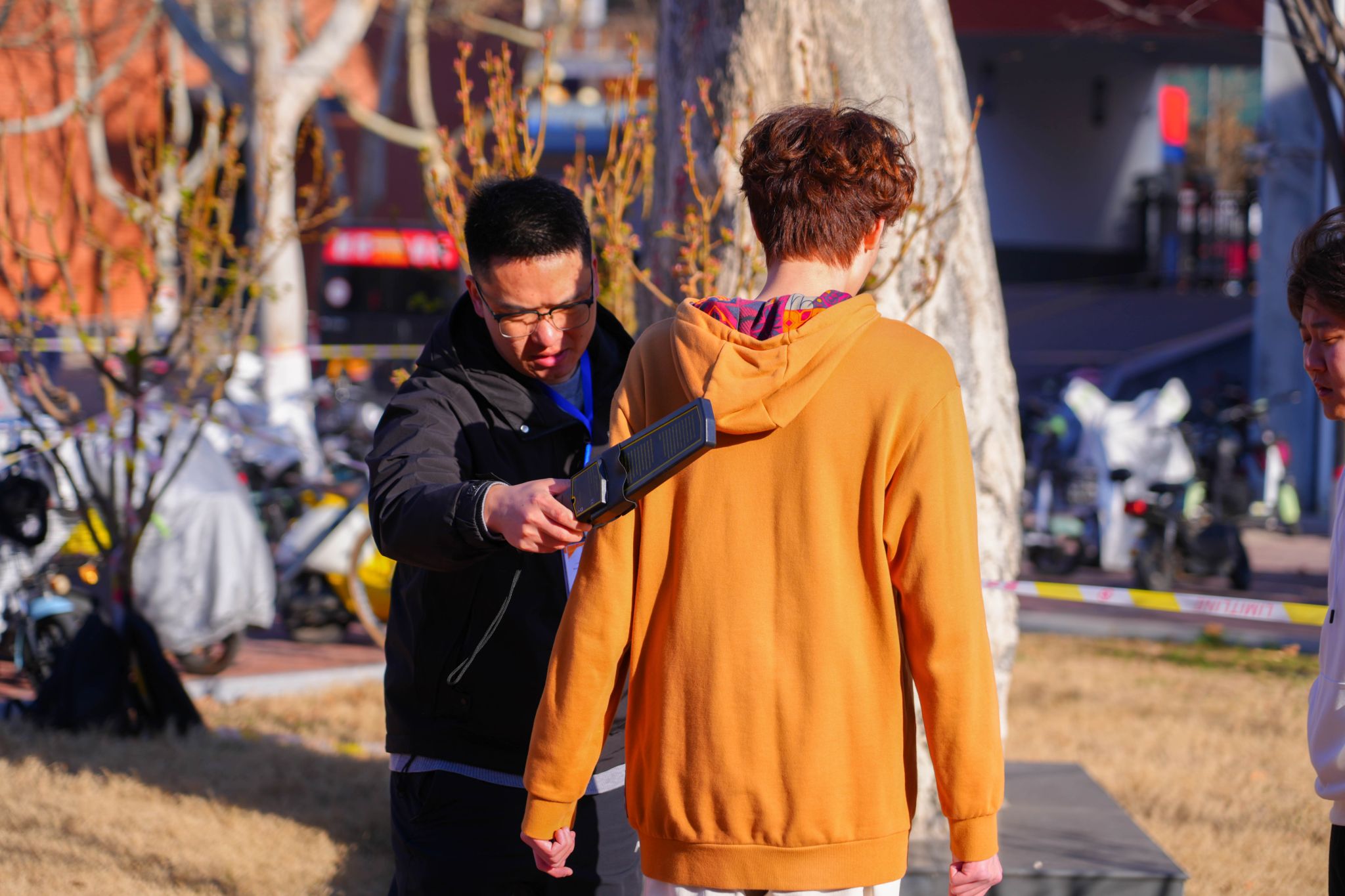 17423486615557751791.jpg 4.jpg